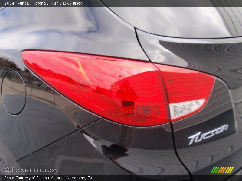 Ash Black / Black 2014 Hyundai Tucson SE