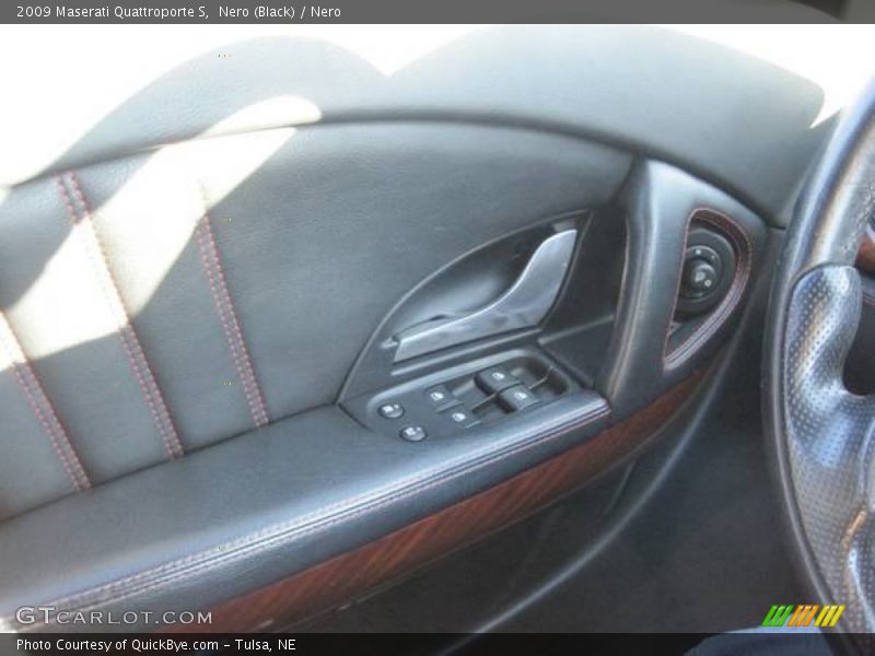 Nero (Black) / Nero 2009 Maserati Quattroporte S