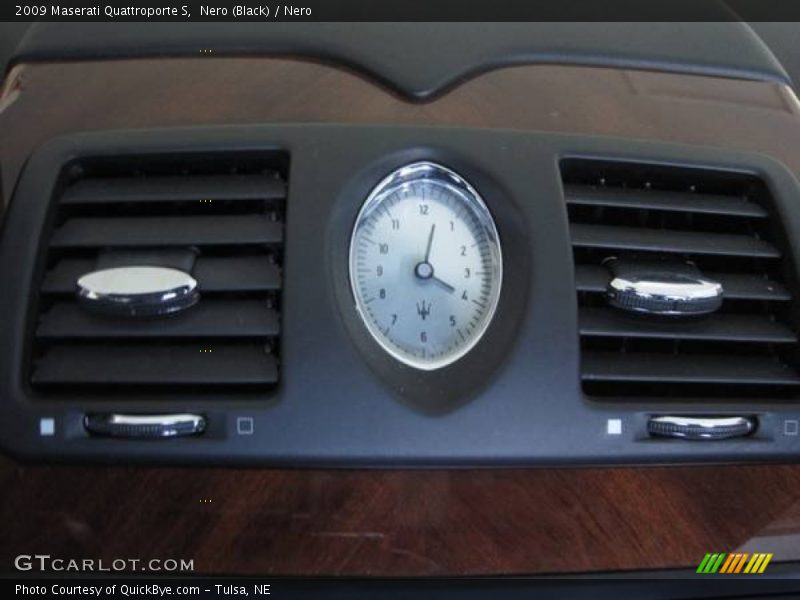 Nero (Black) / Nero 2009 Maserati Quattroporte S