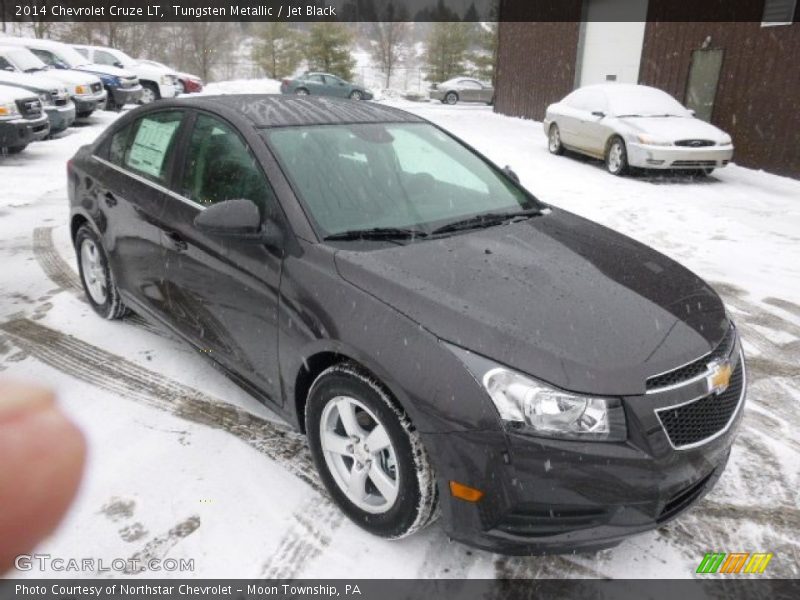 Tungsten Metallic / Jet Black 2014 Chevrolet Cruze LT