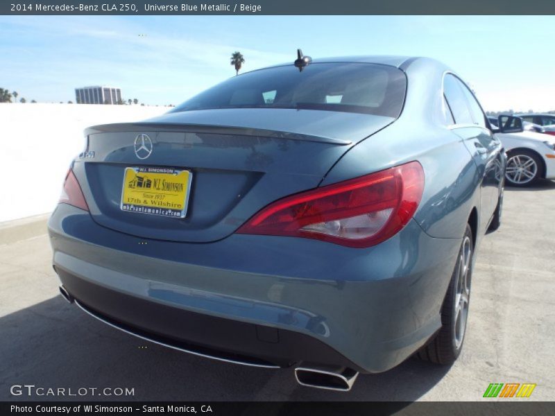Universe Blue Metallic / Beige 2014 Mercedes-Benz CLA 250