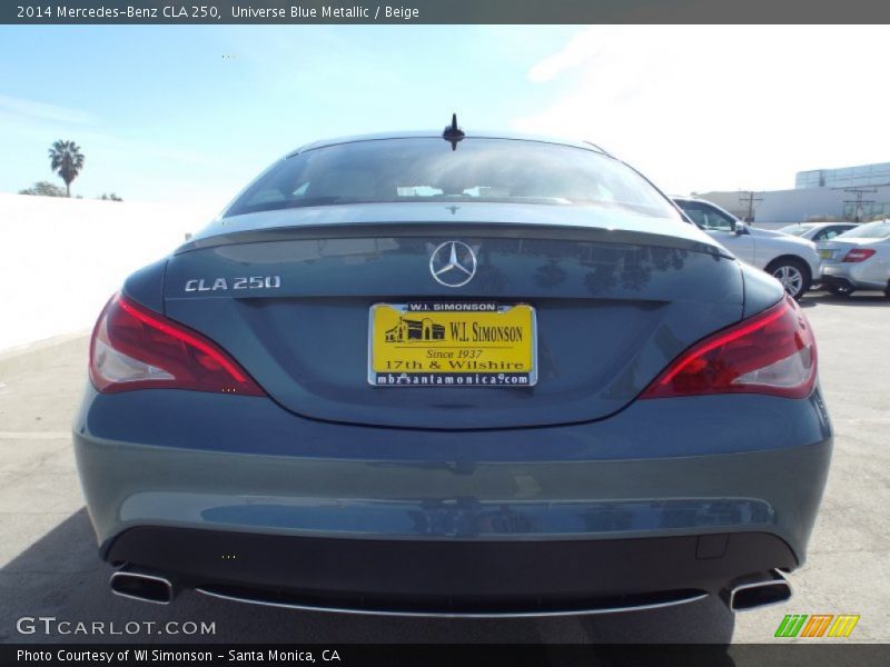 Universe Blue Metallic / Beige 2014 Mercedes-Benz CLA 250