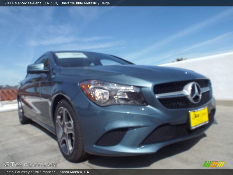 Universe Blue Metallic / Beige 2014 Mercedes-Benz CLA 250