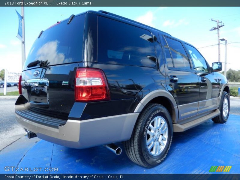 Tuxedo Black / Camel 2013 Ford Expedition XLT