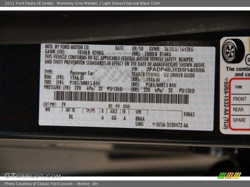 Monterey Grey Metallic / Light Stone/Charcoal Black Cloth 2011 Ford Fiesta SE Sedan