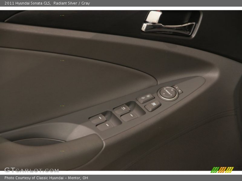 Radiant Silver / Gray 2011 Hyundai Sonata GLS