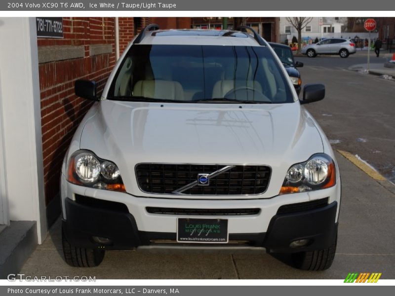 Ice White / Taupe/Light Taupe 2004 Volvo XC90 T6 AWD