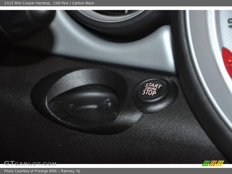 Chili Red / Carbon Black 2013 Mini Cooper Hardtop