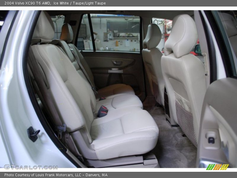 Ice White / Taupe/Light Taupe 2004 Volvo XC90 T6 AWD