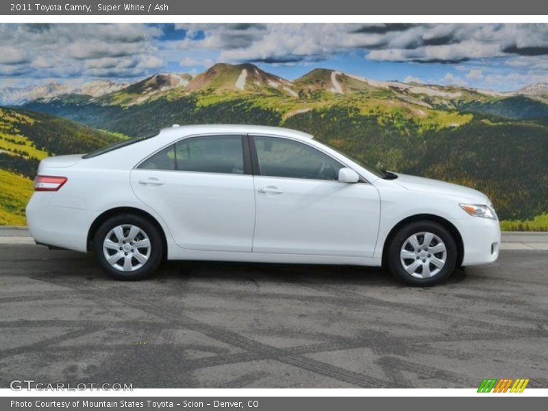 Super White / Ash 2011 Toyota Camry