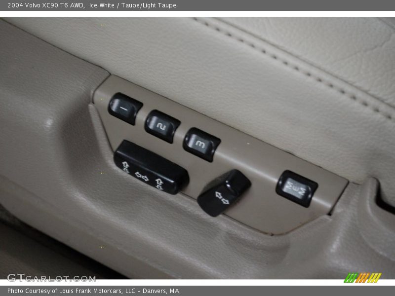 Ice White / Taupe/Light Taupe 2004 Volvo XC90 T6 AWD