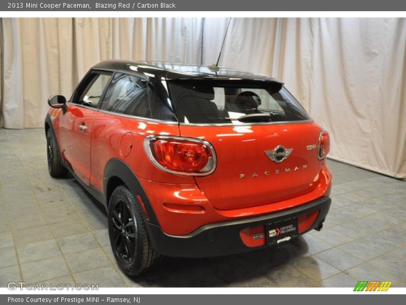 Blazing Red / Carbon Black 2013 Mini Cooper Paceman