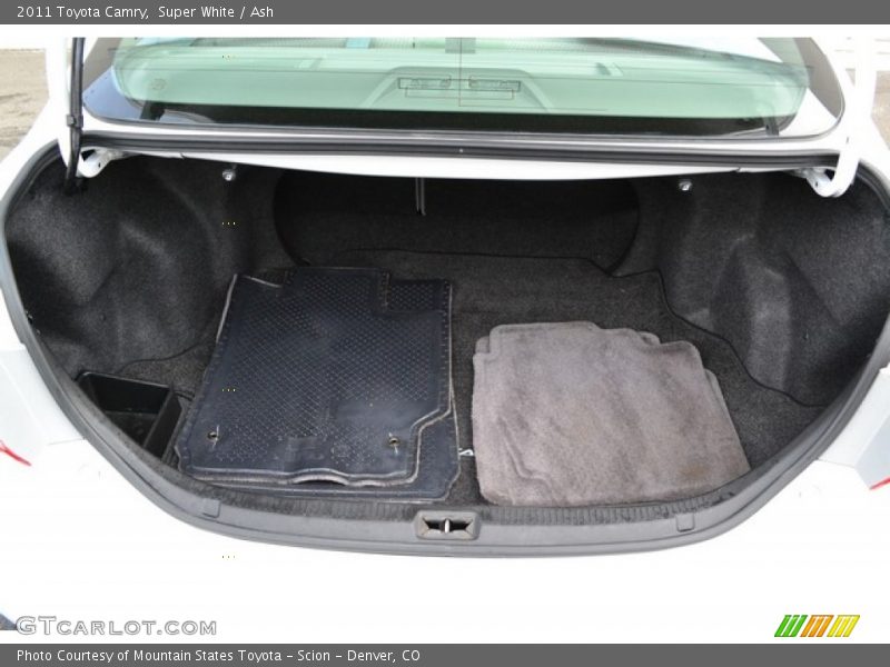 Super White / Ash 2011 Toyota Camry
