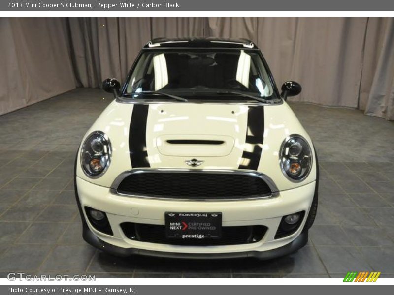 Pepper White / Carbon Black 2013 Mini Cooper S Clubman