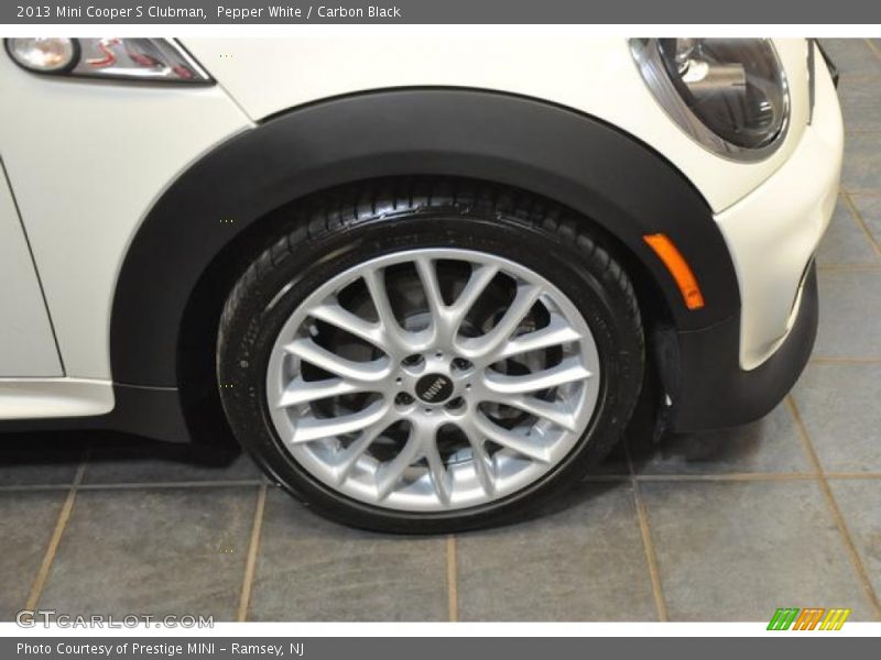 Pepper White / Carbon Black 2013 Mini Cooper S Clubman