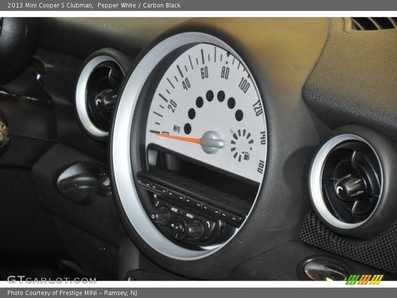 Pepper White / Carbon Black 2013 Mini Cooper S Clubman