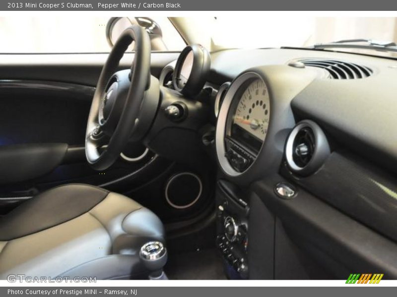 Pepper White / Carbon Black 2013 Mini Cooper S Clubman