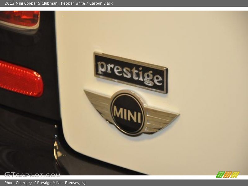 Pepper White / Carbon Black 2013 Mini Cooper S Clubman