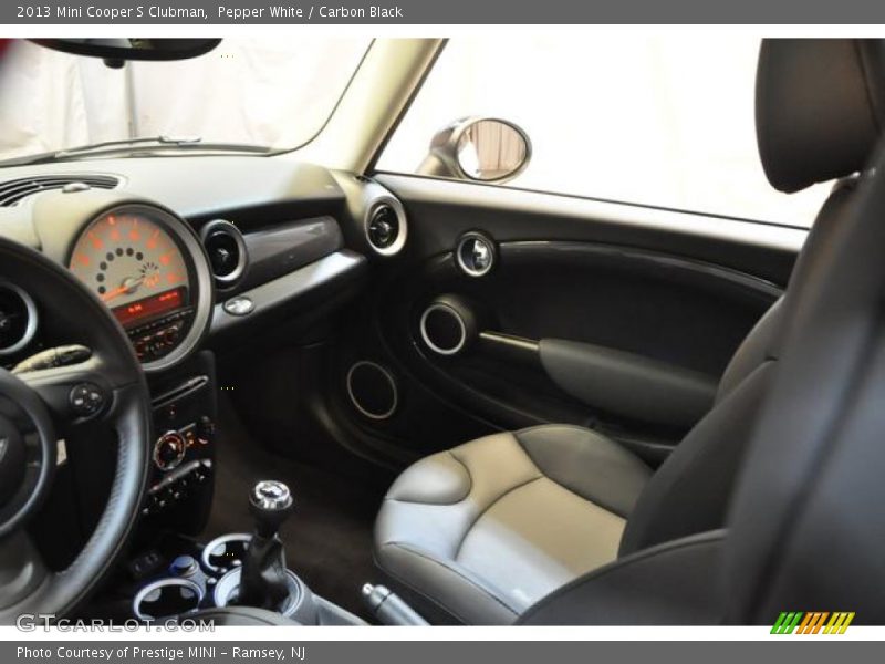 Pepper White / Carbon Black 2013 Mini Cooper S Clubman