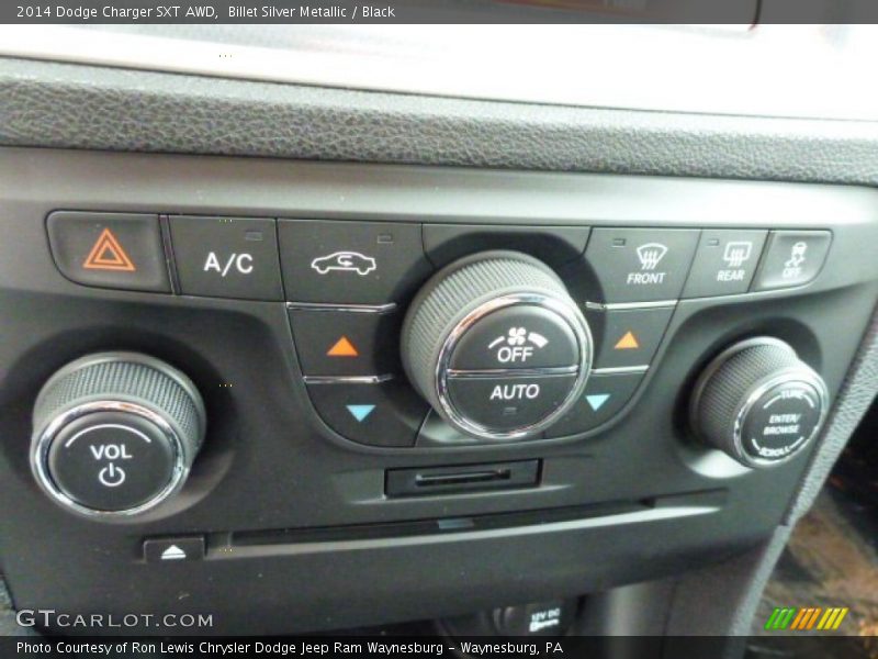 Billet Silver Metallic / Black 2014 Dodge Charger SXT AWD