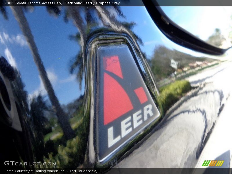 Black Sand Pearl / Graphite Gray 2006 Toyota Tacoma Access Cab
