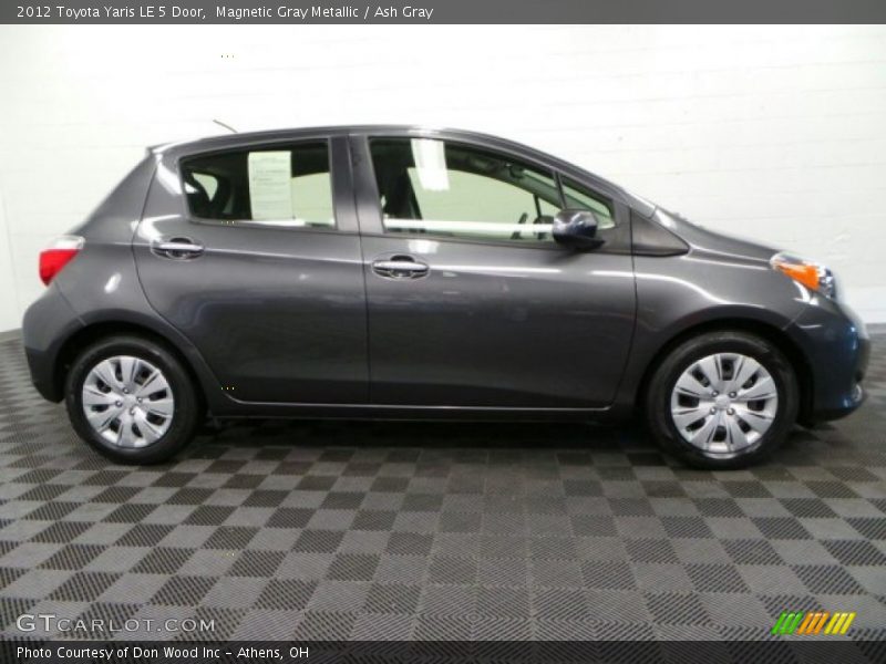 Magnetic Gray Metallic / Ash Gray 2012 Toyota Yaris LE 5 Door