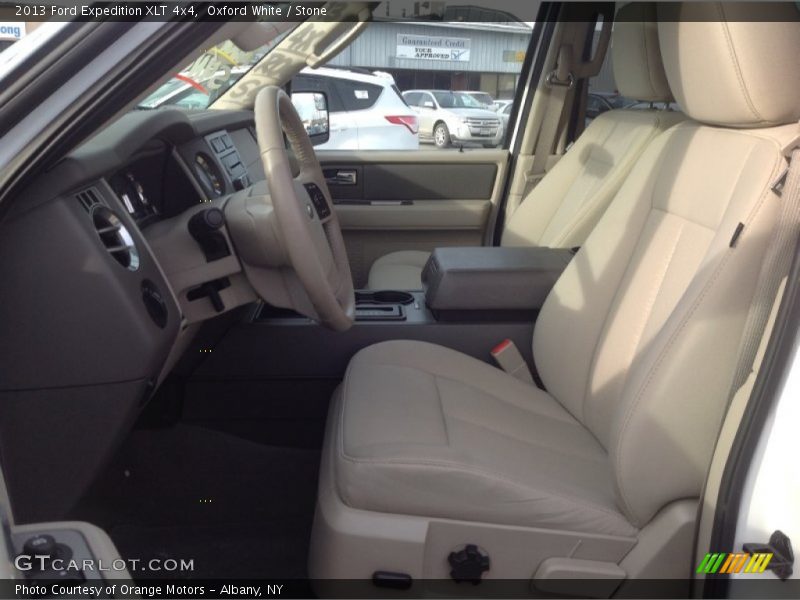 Oxford White / Stone 2013 Ford Expedition XLT 4x4