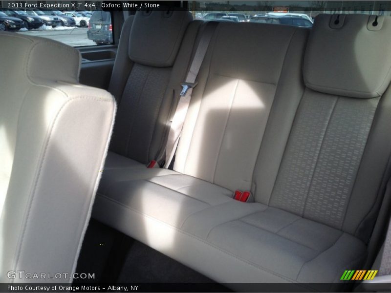 Oxford White / Stone 2013 Ford Expedition XLT 4x4