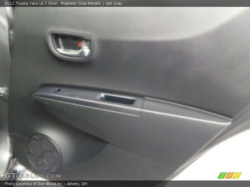 Magnetic Gray Metallic / Ash Gray 2012 Toyota Yaris LE 5 Door