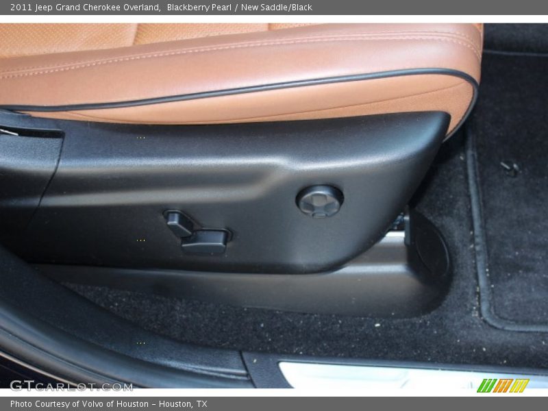 Blackberry Pearl / New Saddle/Black 2011 Jeep Grand Cherokee Overland