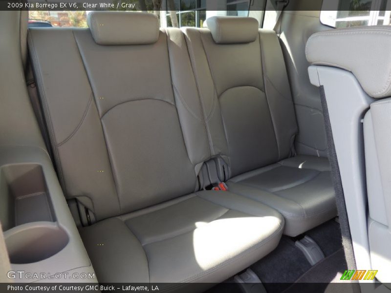 Clear White / Gray 2009 Kia Borrego EX V6