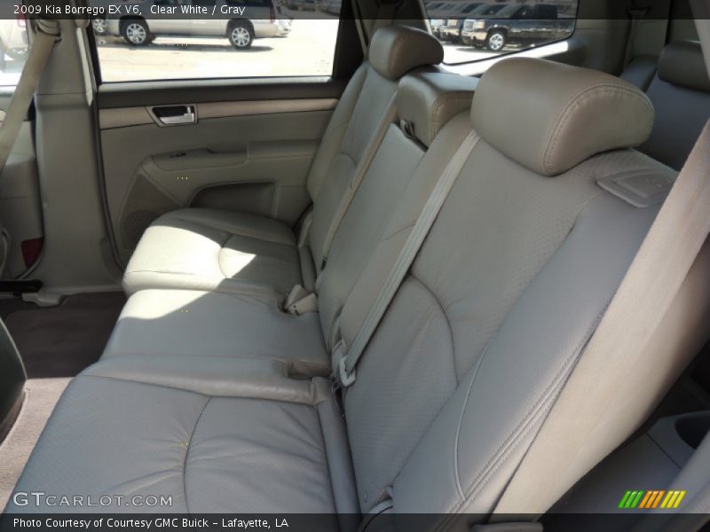 Clear White / Gray 2009 Kia Borrego EX V6