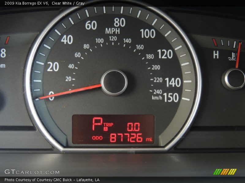 Clear White / Gray 2009 Kia Borrego EX V6