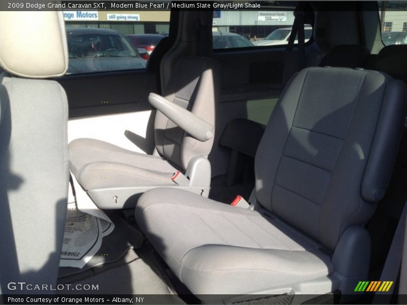 Modern Blue Pearl / Medium Slate Gray/Light Shale 2009 Dodge Grand Caravan SXT