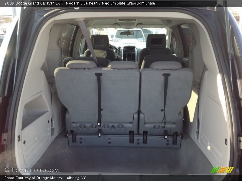 Modern Blue Pearl / Medium Slate Gray/Light Shale 2009 Dodge Grand Caravan SXT