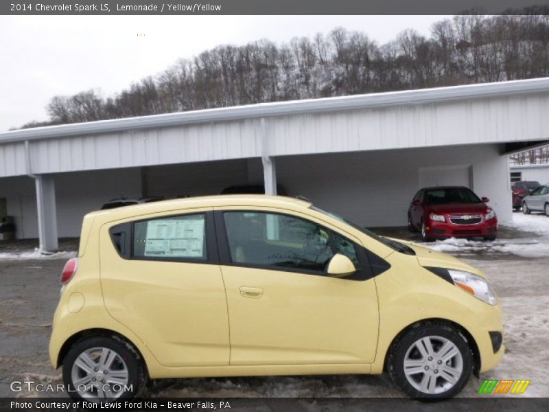 Lemonade / Yellow/Yellow 2014 Chevrolet Spark LS