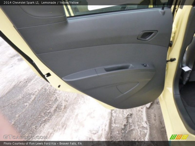 Lemonade / Yellow/Yellow 2014 Chevrolet Spark LS