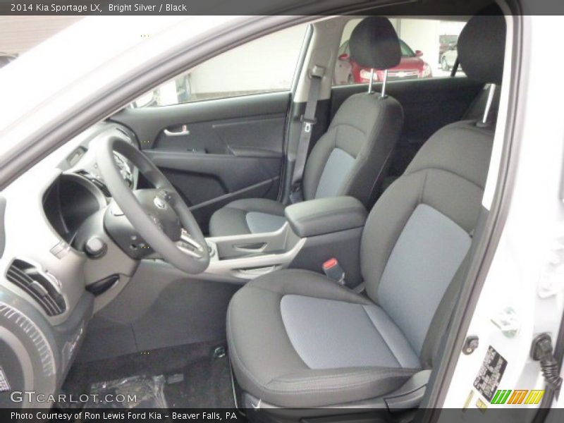 Front Seat of 2014 Sportage LX