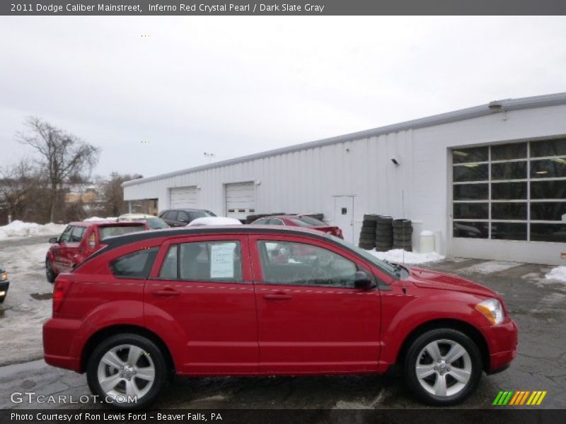 Inferno Red Crystal Pearl / Dark Slate Gray 2011 Dodge Caliber Mainstreet
