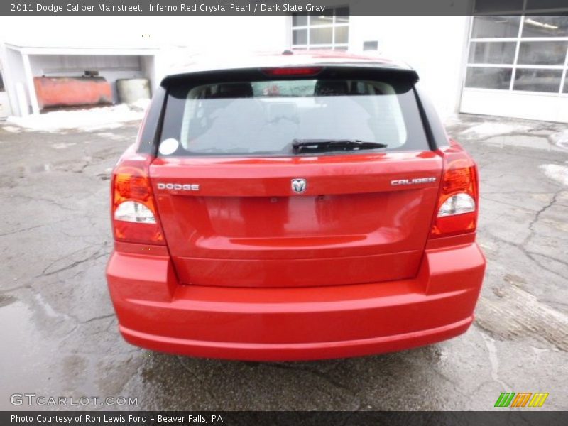 Inferno Red Crystal Pearl / Dark Slate Gray 2011 Dodge Caliber Mainstreet