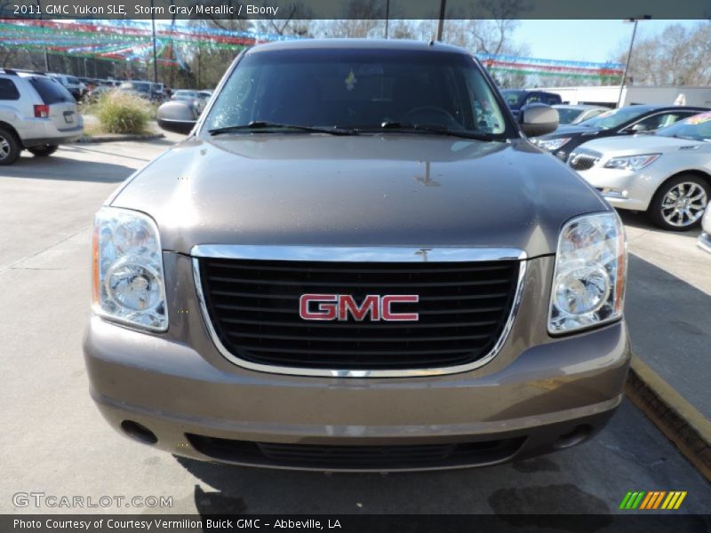 Storm Gray Metallic / Ebony 2011 GMC Yukon SLE