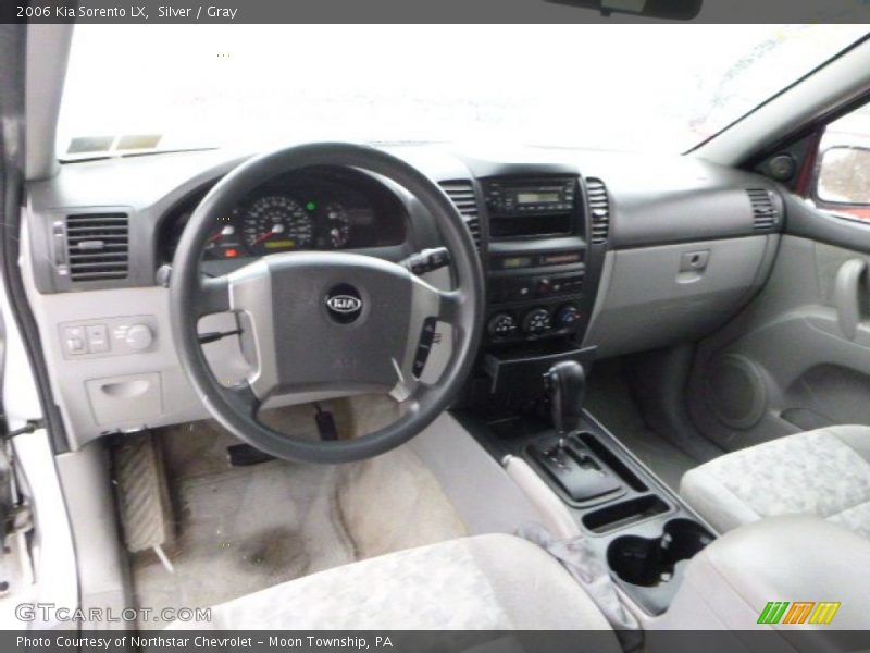 Silver / Gray 2006 Kia Sorento LX