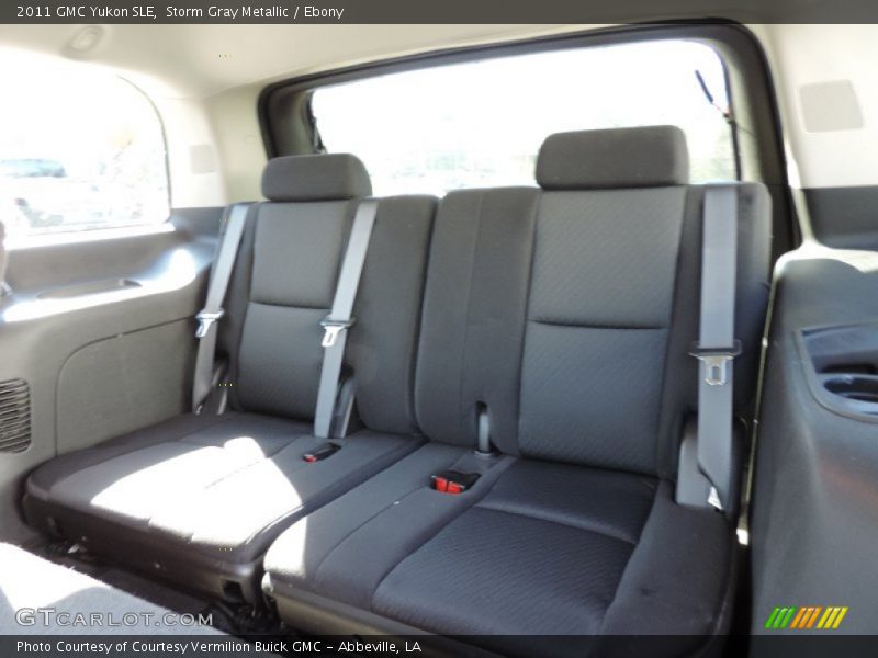 Storm Gray Metallic / Ebony 2011 GMC Yukon SLE