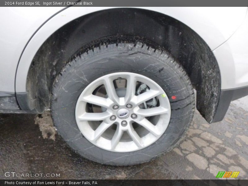 Ingot Silver / Charcoal Black 2014 Ford Edge SE