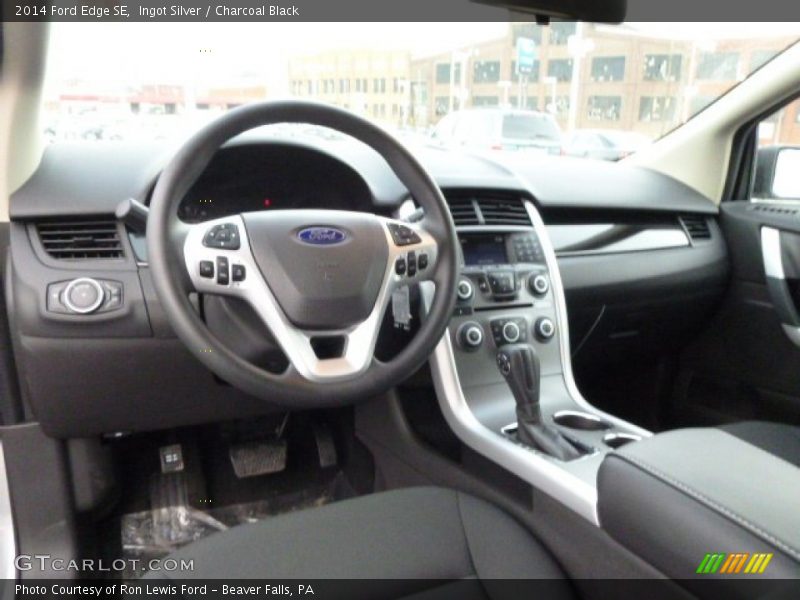 Ingot Silver / Charcoal Black 2014 Ford Edge SE