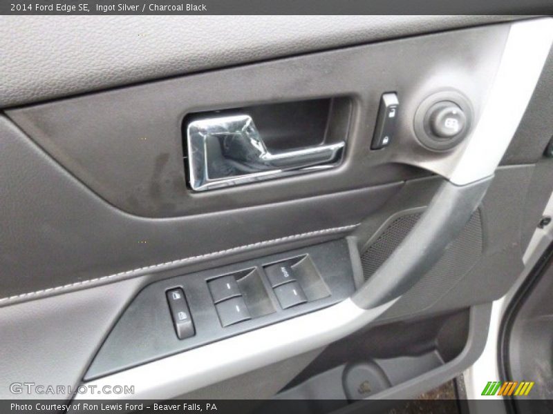 Ingot Silver / Charcoal Black 2014 Ford Edge SE