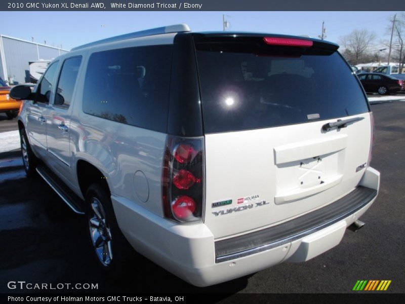 White Diamond Tricoat / Ebony 2010 GMC Yukon XL Denali AWD