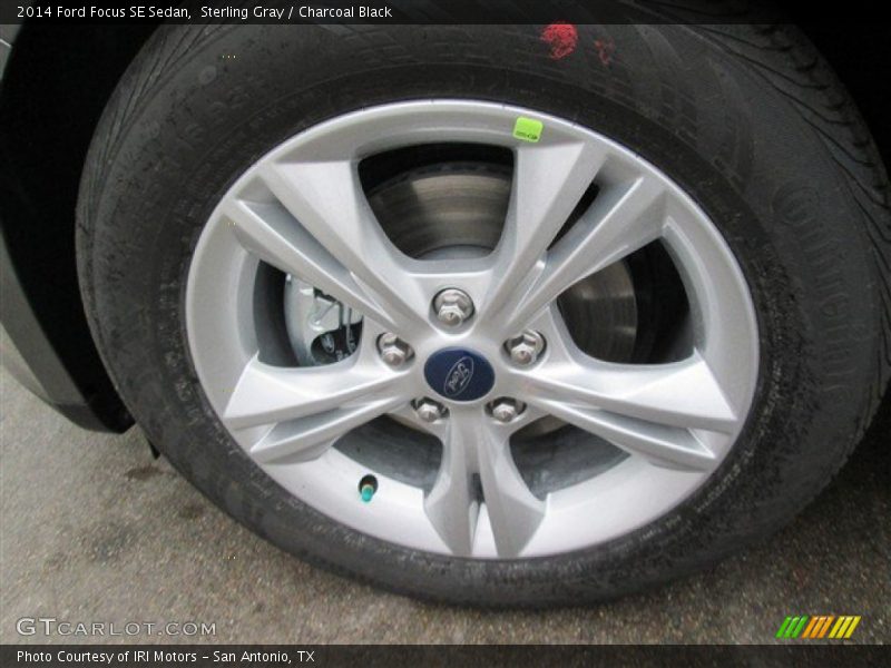 Sterling Gray / Charcoal Black 2014 Ford Focus SE Sedan