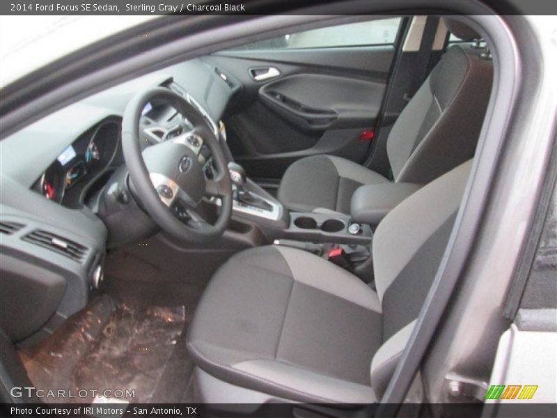 Sterling Gray / Charcoal Black 2014 Ford Focus SE Sedan