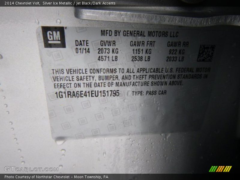 Silver Ice Metallic / Jet Black/Dark Accents 2014 Chevrolet Volt